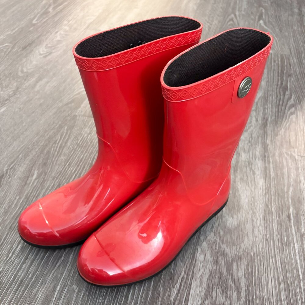 Ugg Red Glossy Shaye Rain Boots Women's Size 7